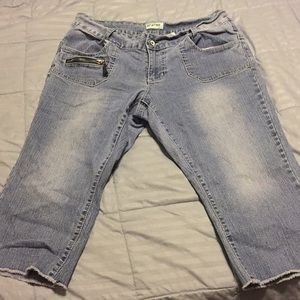 Capri jeans